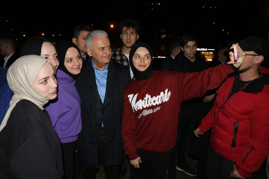 Son Başbakan Binali Yıldırım Rizelilerle buluştu