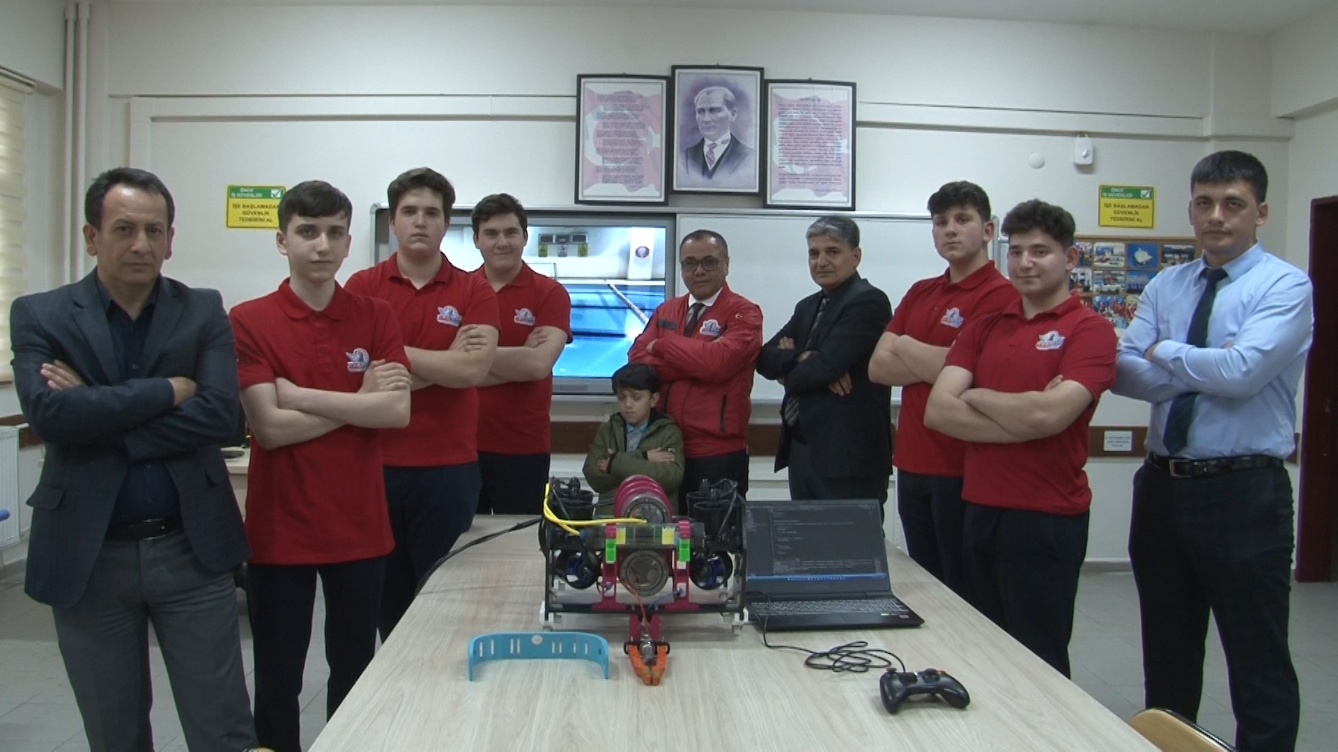 Rize'de meslek lisesi öğrencileri Teknofest finalinde yarışacak