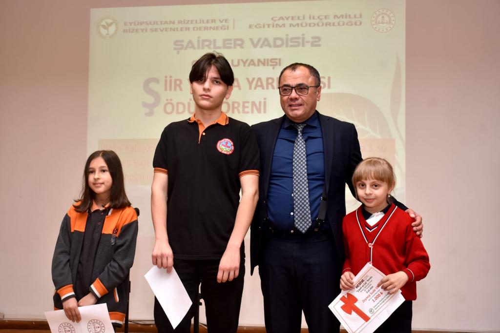 Çay ve Çayeli temalı şiir kitabı yayımlandı