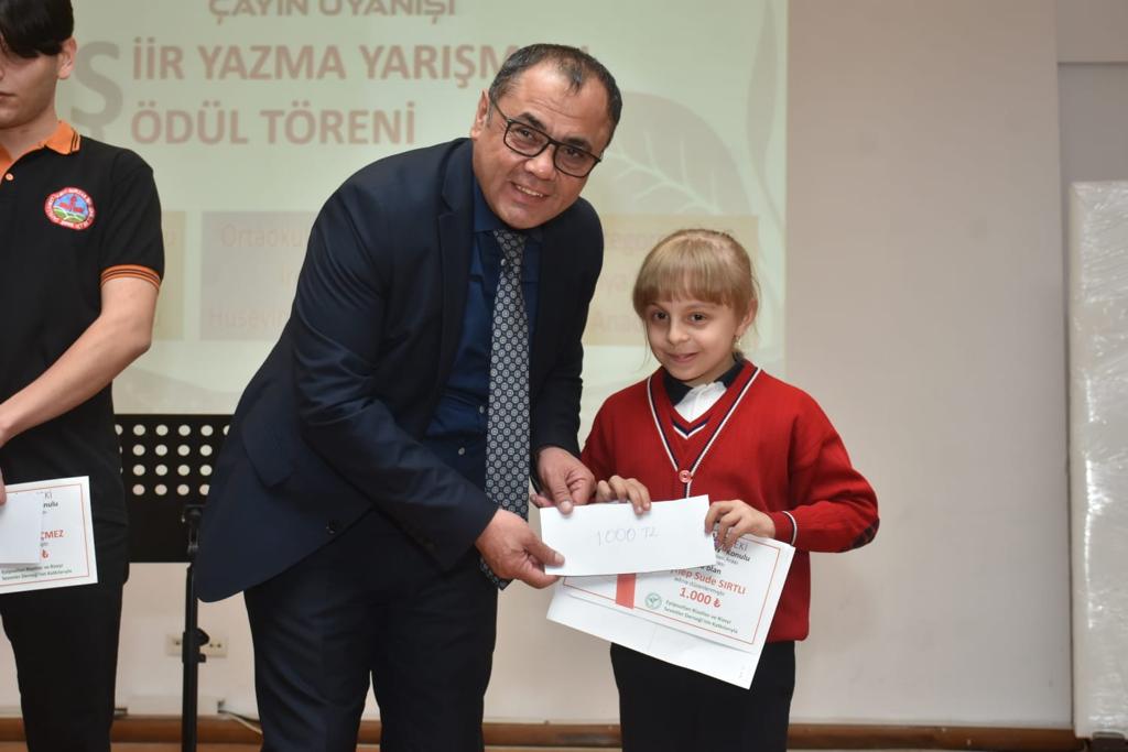 Çay ve Çayeli temalı şiir kitabı yayımlandı