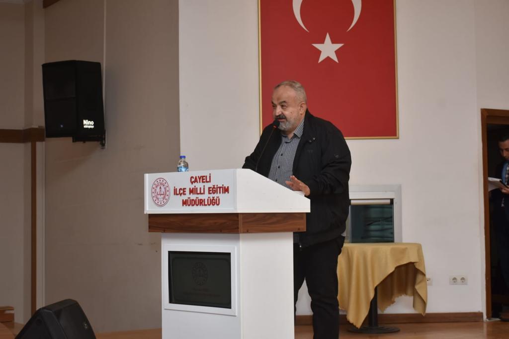 Çay ve Çayeli temalı şiir kitabı yayımlandı