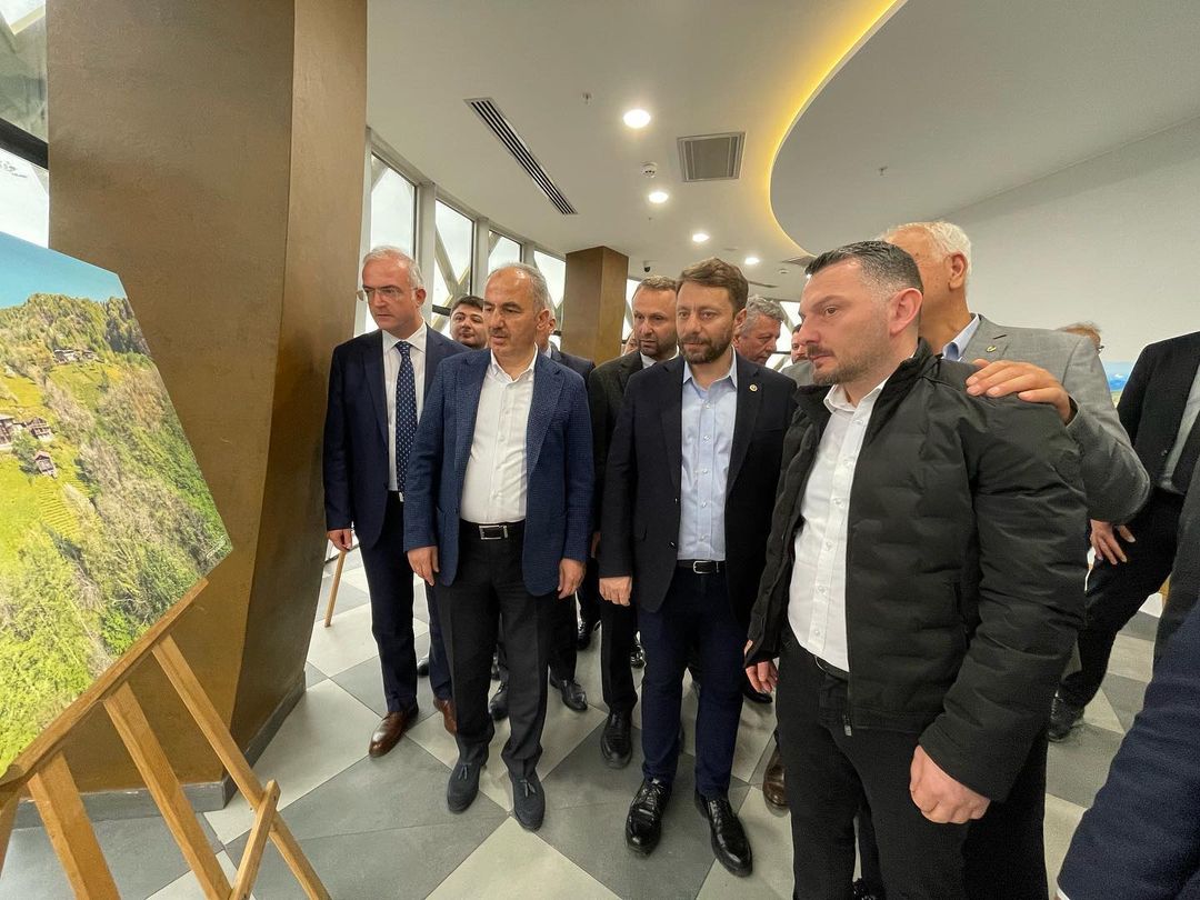 Çay bardağında Rize fotoğrafları sergisi sergileniyor