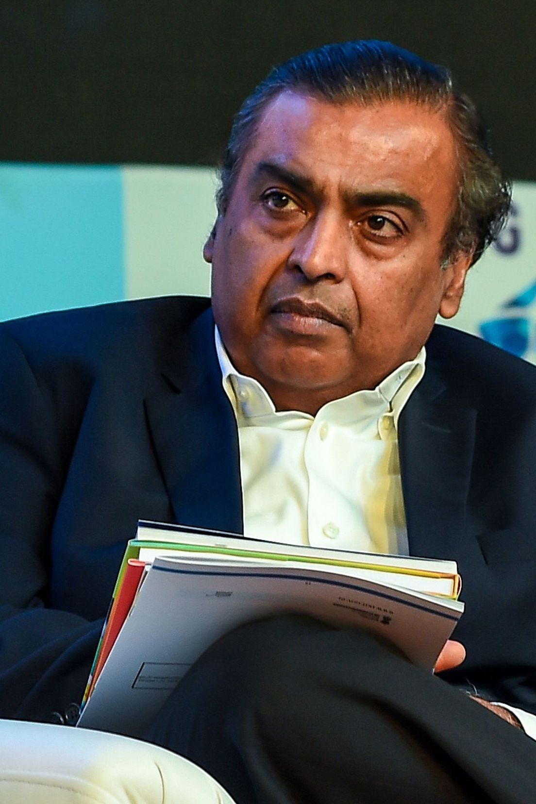 MUKESH AMBANI: Petrokimya firması Reliance İndustries'in yönetim kurulu başkanı, 84,8 milyar dolar