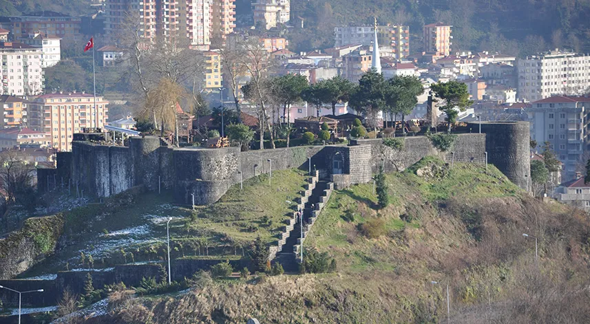2- Rize Kalesi