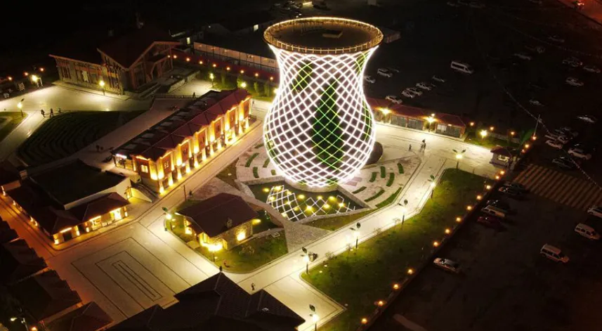 13- Rize Çay Çarşısı