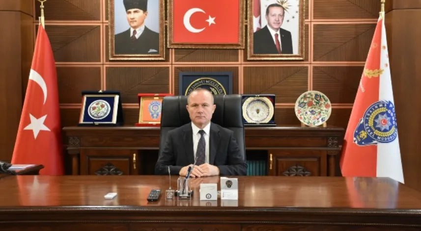 Rize’nin yeni İl Emniyet Müdürü Murat Türesin oldu. Nurettin Gökduman ise Kahramanmaraş İl Emniyet Müdürlüğüne atandı.