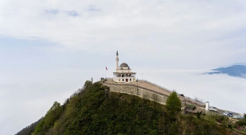 Kıbledağ Camii