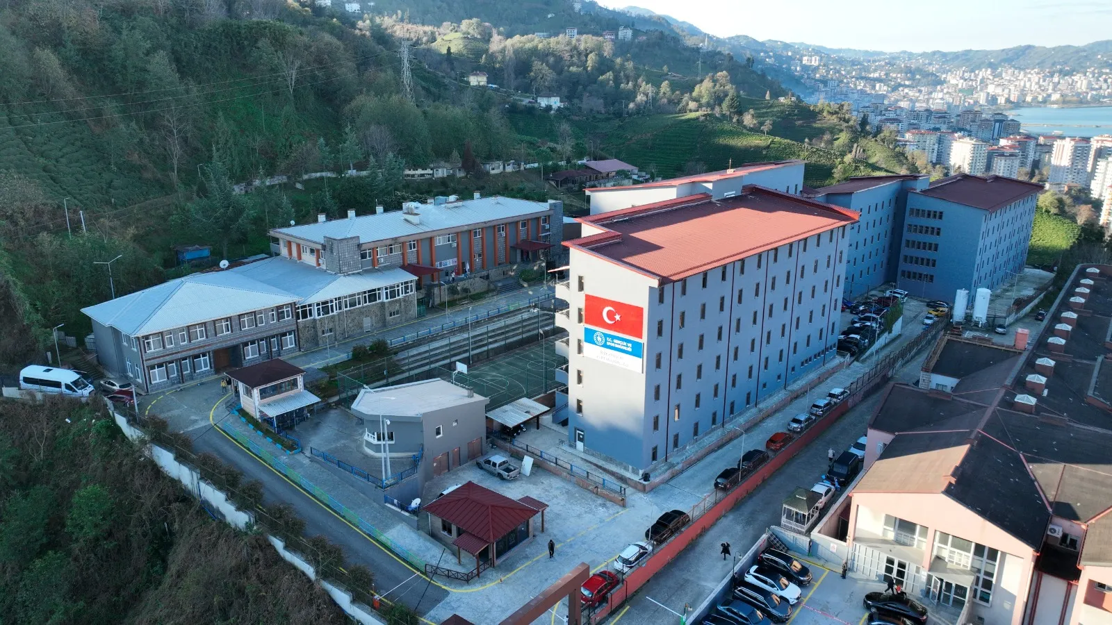 Rize'de üniversite öğrencileri için modern yurtlar