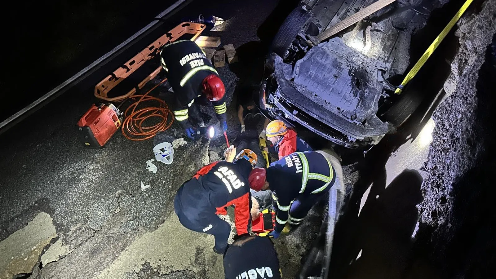 Rizede şiddetli yağış sel ve su baskınlarına neden oldu