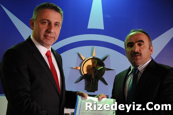 Hikmet Çom - Çayeli Belediyesi Başkan Aday Adayı