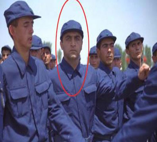 Yılmaz Erdoğan, vatani görevini yaptığı Kütahya'da yemin töreninde.