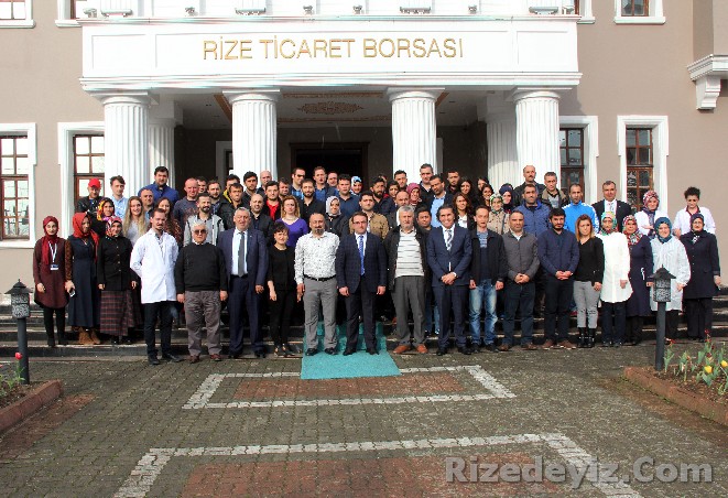 Başkan Mehmet Erdoğan, ilk çay tadımcılığı eğitimini 2010 yılında gerçekleştirdikleri belirterek, `50 tadımcı yetiştirdik. Bunların 36 tanesi sektörde istihdam edildi. Bu proje ile bir sonraki projelerinde ön adımını hazırlamış olduk. Bu projelerle kalite değerlerimizi yukarıya taşıyarak, hedeflerimize ulaşma yolunda elimizi güçlendirmek istiyoruz` diye konuştu.