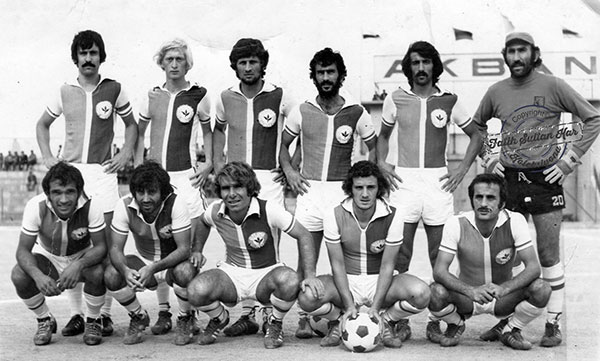 Kaptan Cengiz ve Rizespor 1972-73
Ayaktakiler : Kaptan Cengiz, Hüsnü, Hasan,Miraç, Metin, Dursun
Oturanlar : Musa, Tuncay,Hürrem , Cesarettin ve Erkan
