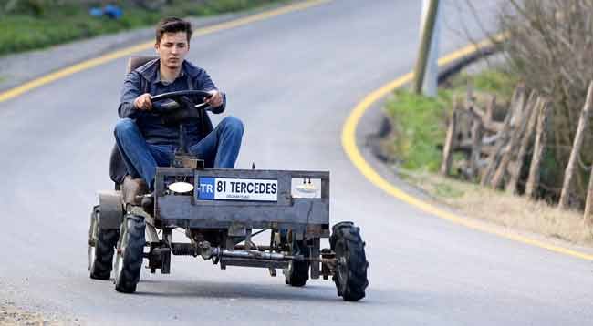 Hurda Parçalardan 'Tercedes' Yaptı
