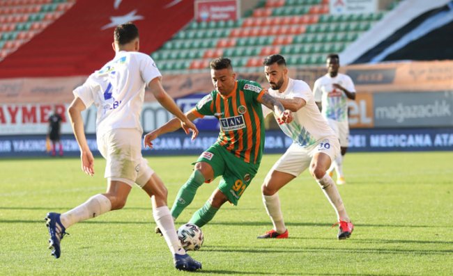 Atmaca Son Dakika Golü ile Puanı Bıraktı