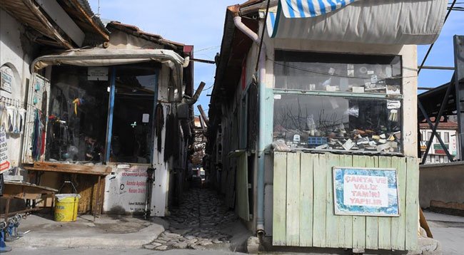 Dikiciler Arastası'nda Geleneksel El Sanatları Yaşatılacak