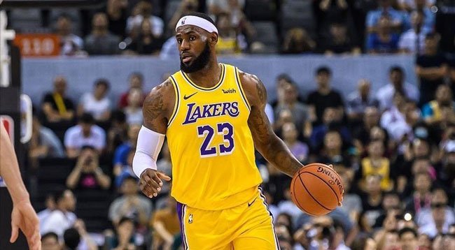 LeBron James NBA'de '35 Bin Kulübü'ne Girdi