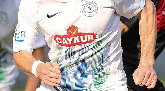 Çaykur Rizespor'da bir futbolcunun Covid-19 testi pozitif çıktı