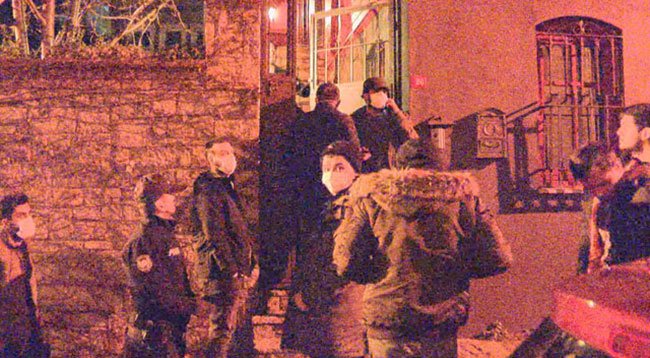 Özge Özpirinçci'nin doğum günü partisine polis baskını