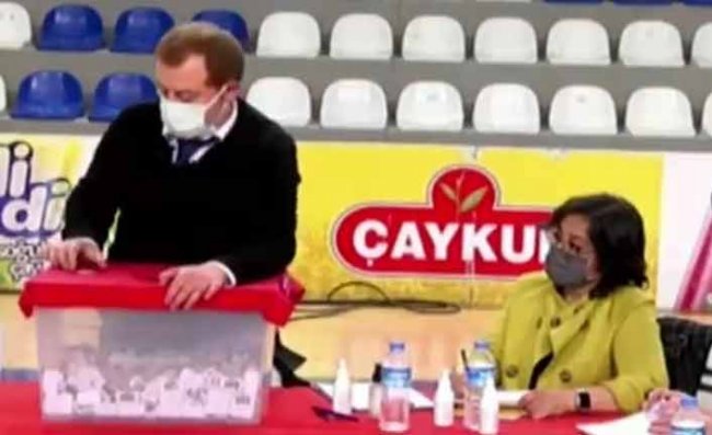 Kura Çekimindeki 'Hile' İddiası Ortalığı Karıştırdı