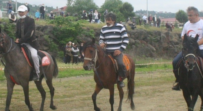 Trabzon’da Rahvan At Yarışları Yapıldı