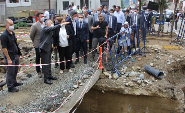 Bakan Yanık, Rize'de İncelemelerde Bulundu