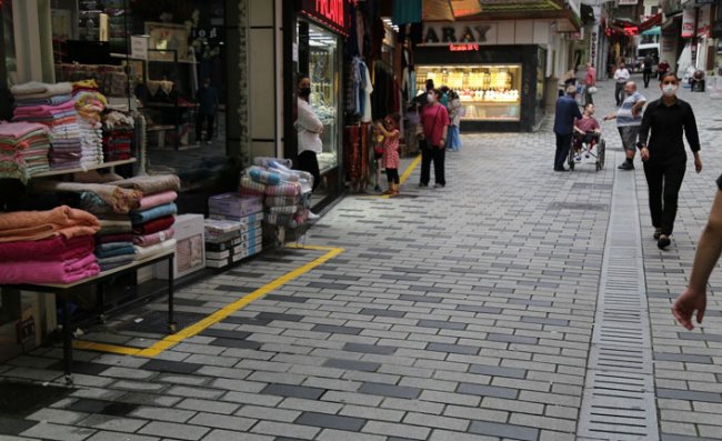Rize Belediyesi, Kaldırım İşgaline 'Sarı Çizgi' Çekti