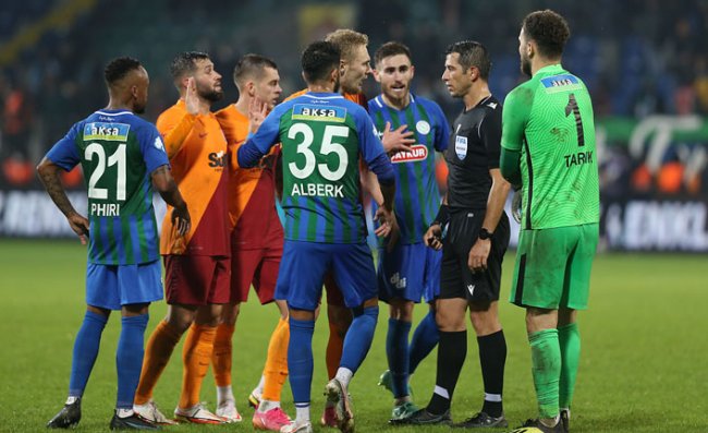 Çaykur Rizespor Uzatmalarda Hakem Kararı ile Yıkıldı: 2-3