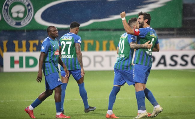 Çaykur Rizespor Evinde Tek Golle Güldü: 1-0