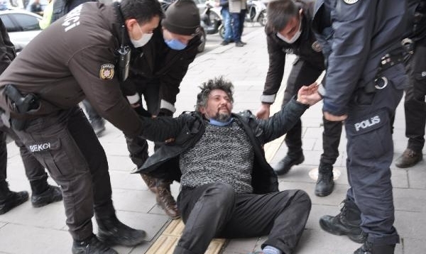 Alkollü Kişi Polis ve Bekçileri Bıktırdı