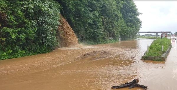 Rize ve Artvin’de beklenen yağış başladı