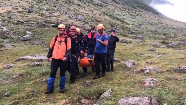 Kaçkarlarda düşen 2 Ukraynalı dağcı, 33 saatte kurtarıldı