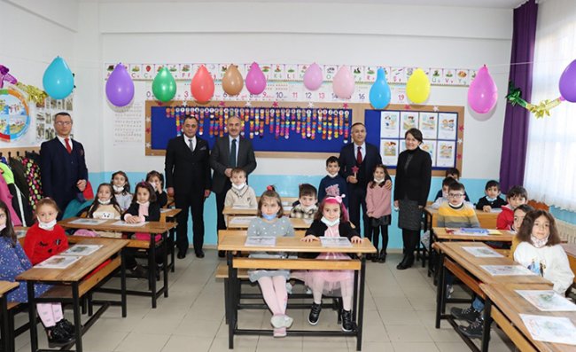 Rize'de Yarı Yıl Tatili Başladı, 56 Binin Üzerinde Öğrenci Karne Heyecanı Yaşadı