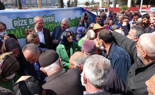 Ata Tohumun Dağıtma Programına Büyük İlgi