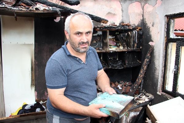 40 Günlük Bebeğin Ağlamasıyla Yangından Kurtuldular