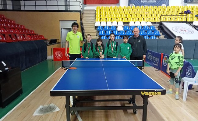 Masa Tenisi Türkiye Şampiyonasında Rize Takımının 4.lük Başarısı