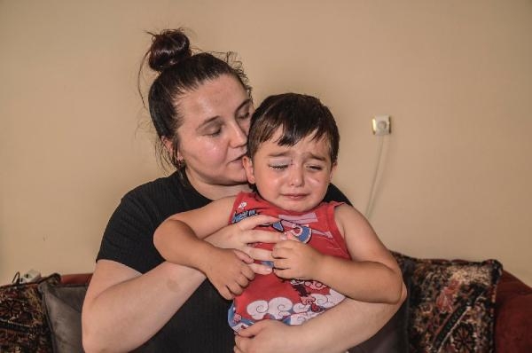 Kastamonu'da köpeklerin saldırdığı 3 yaşındaki Miraç yaralandı