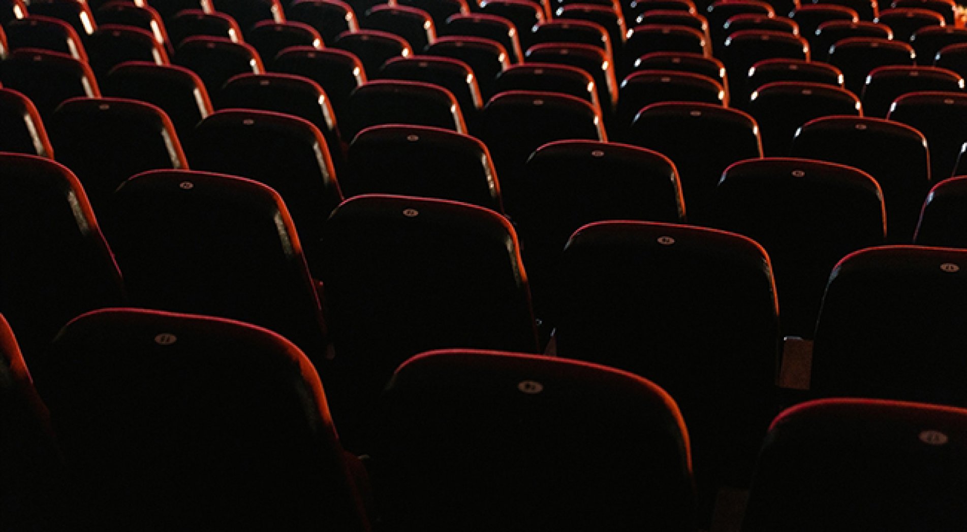 Kovid-19'un etkili olduğu 2021'de sinema ve tiyatro seyircisi azaldı
