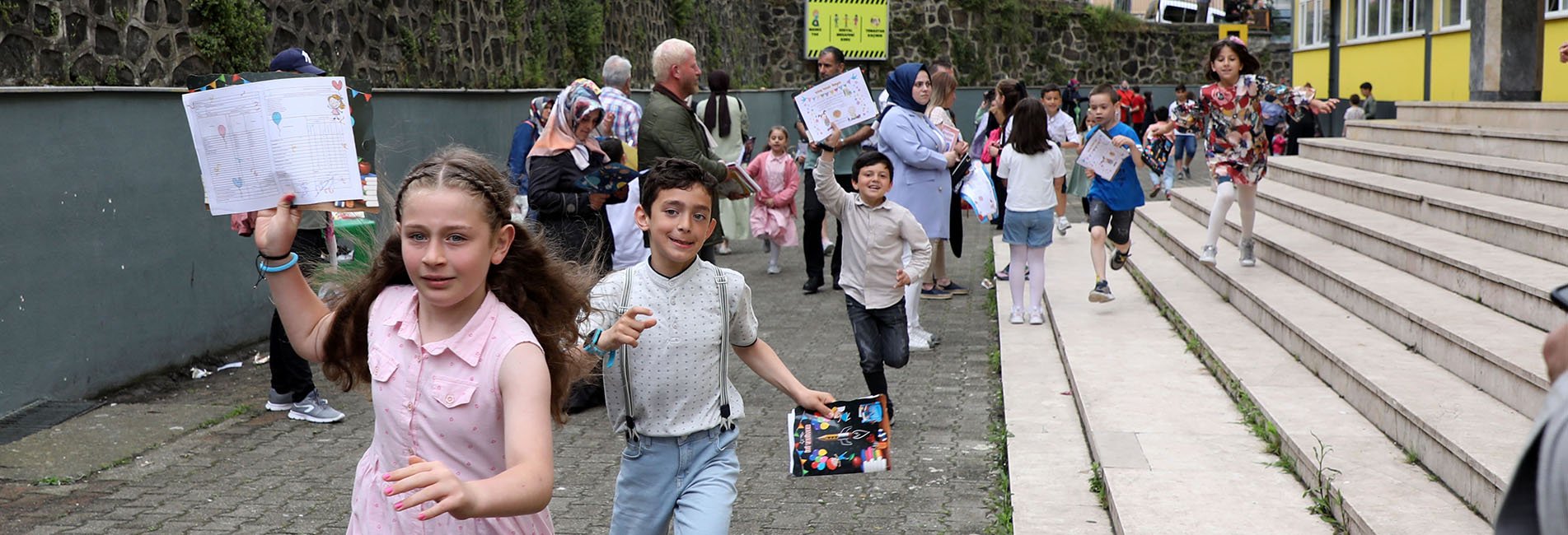 Okullarda Karne Heyecanı
