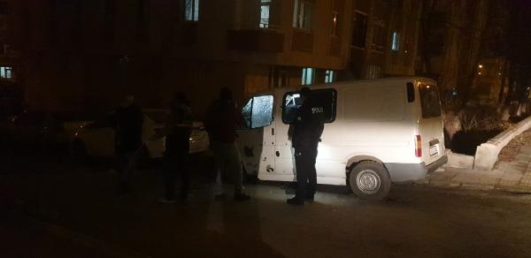 Aracında bomba düzeneği bulundu; birlikte yaşadığı kişi gözaltında