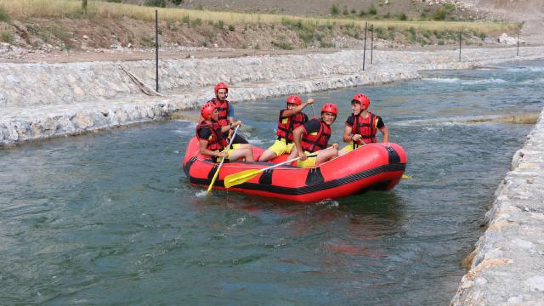 Rafting Dünya Kupasında Ardeşen Birinci Oldu