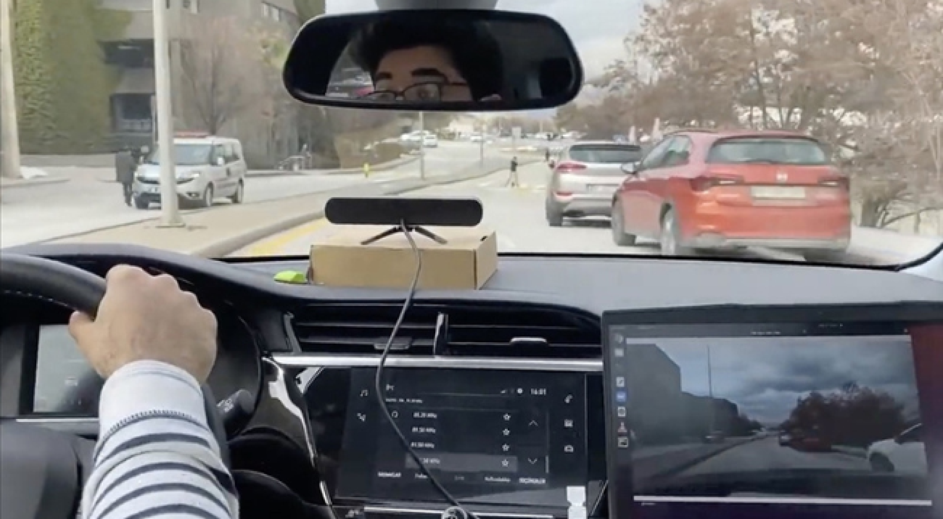 Askeri araçlar engelleri önceden görecek