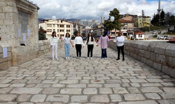 Kadınlardan 'savaşa hayır' eylemi