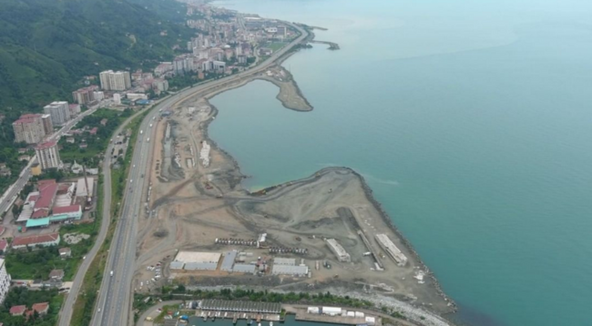 Şehir Hastanesinde Dolgu Çalışmaları Sürüyor