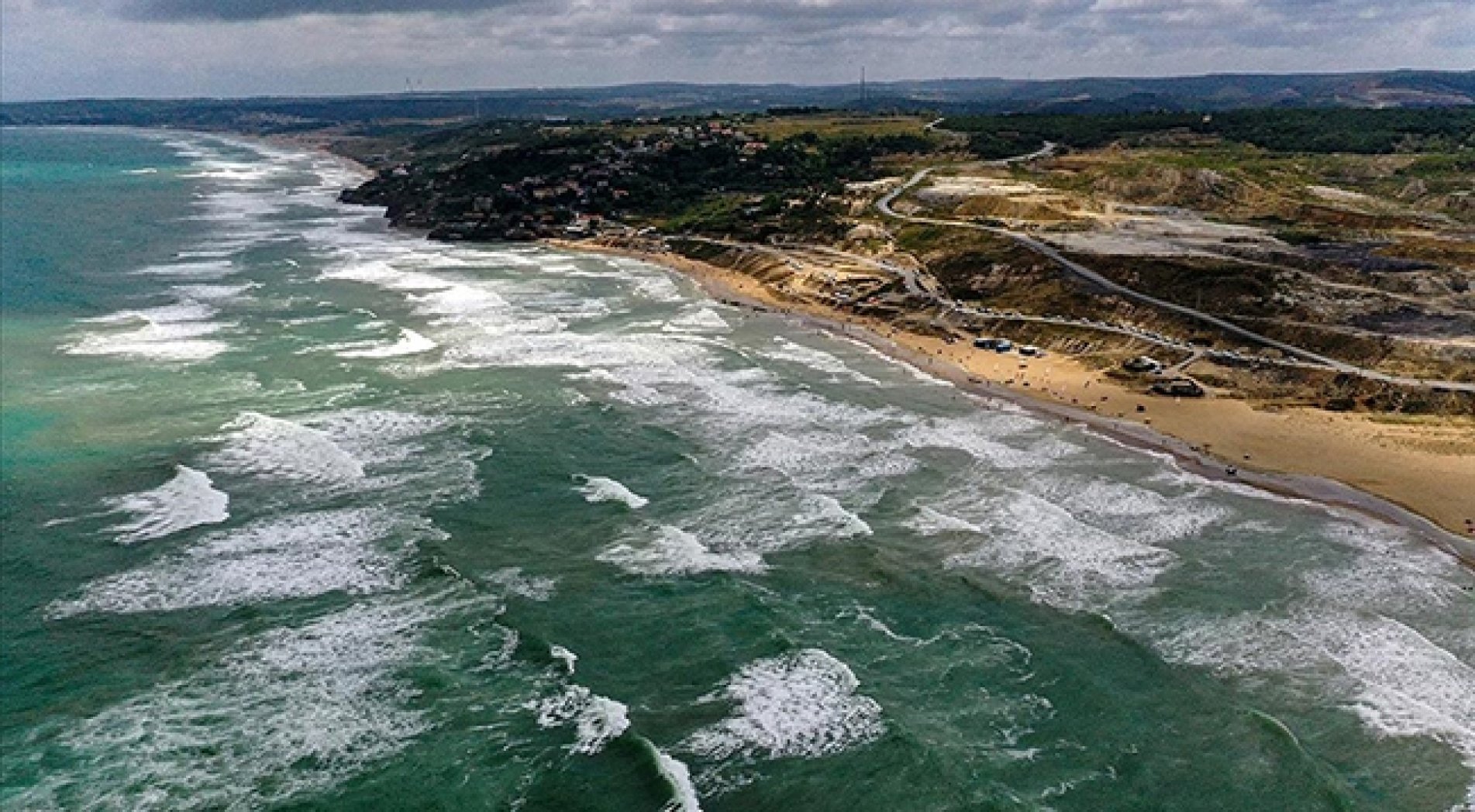 Karadeniz ve Akdeniz için fırtına, Marmara için sağanak uyarısı