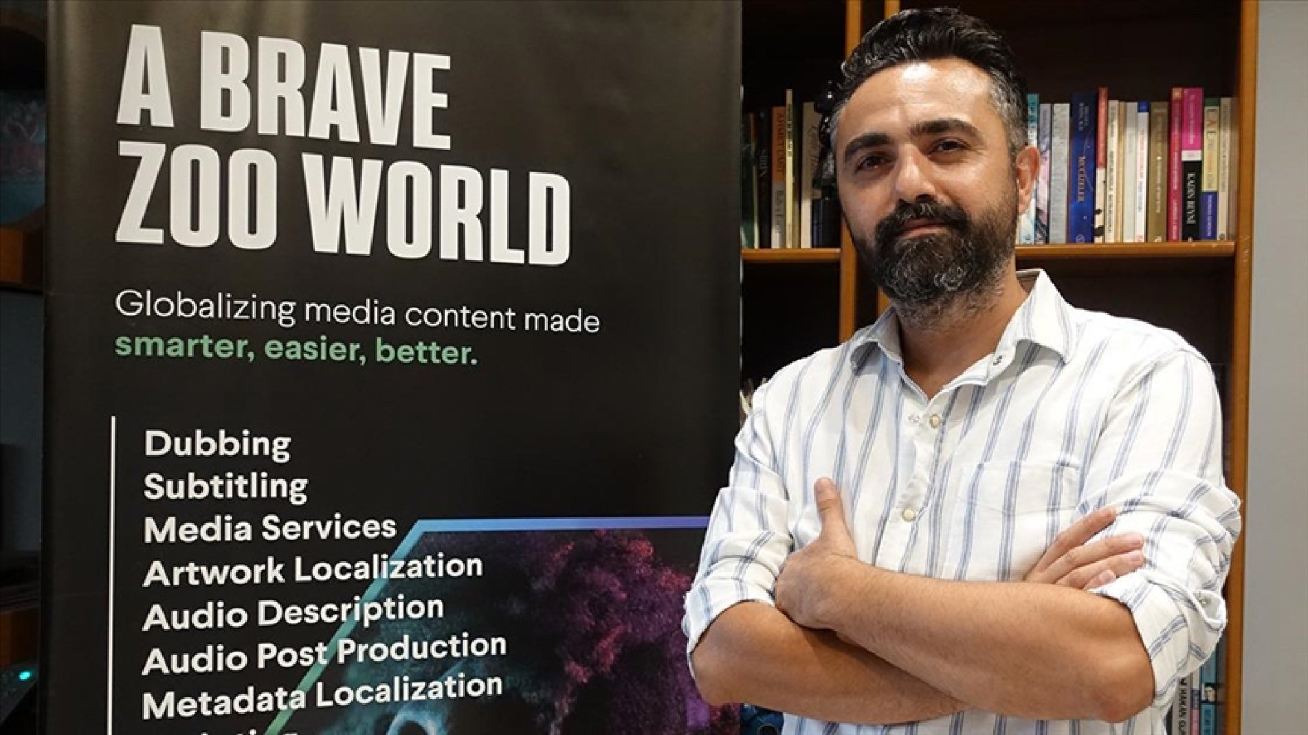 Seslendirme Yönetmeni Mücahit Taha: Biz mikrofon oyuncuları arıyoruz