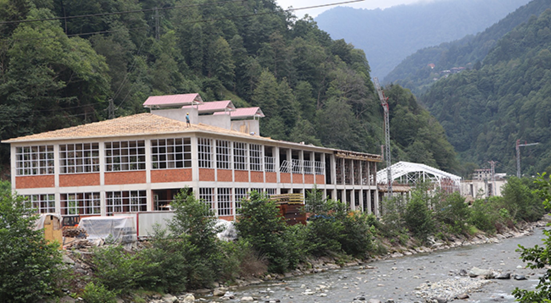 Rize'ye 2 Yeni Çay Fabrikası Daha Yapılıyor