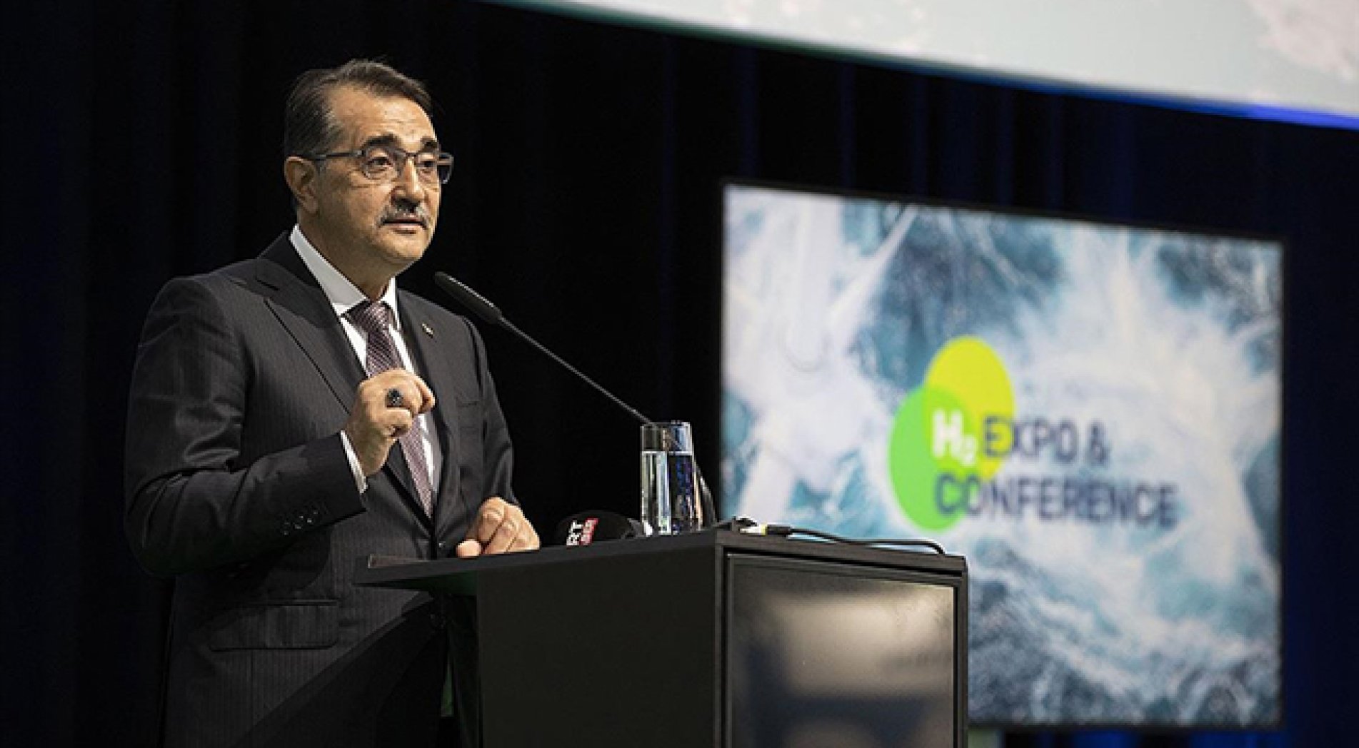 Bakan Dönmez: Avrupa'nın ve bölgenin rüzgarda yeni üretim ve inovasyon merkezi haline gelmeyi amaçlı