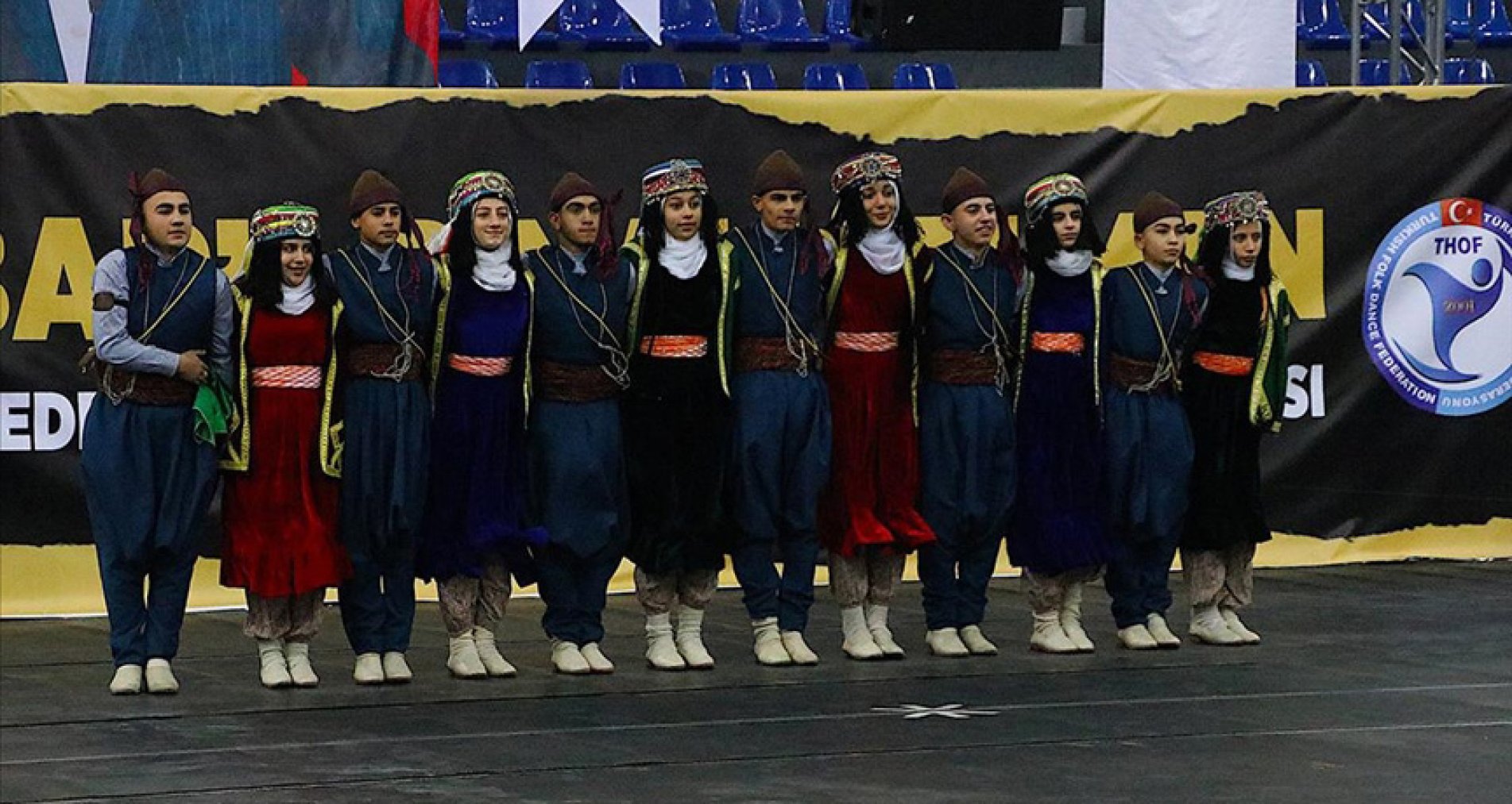 Türkiye Halk Oyunları Federasyonu Yıldızlar Türkiye Şampiyonası Bayburt'ta başladı