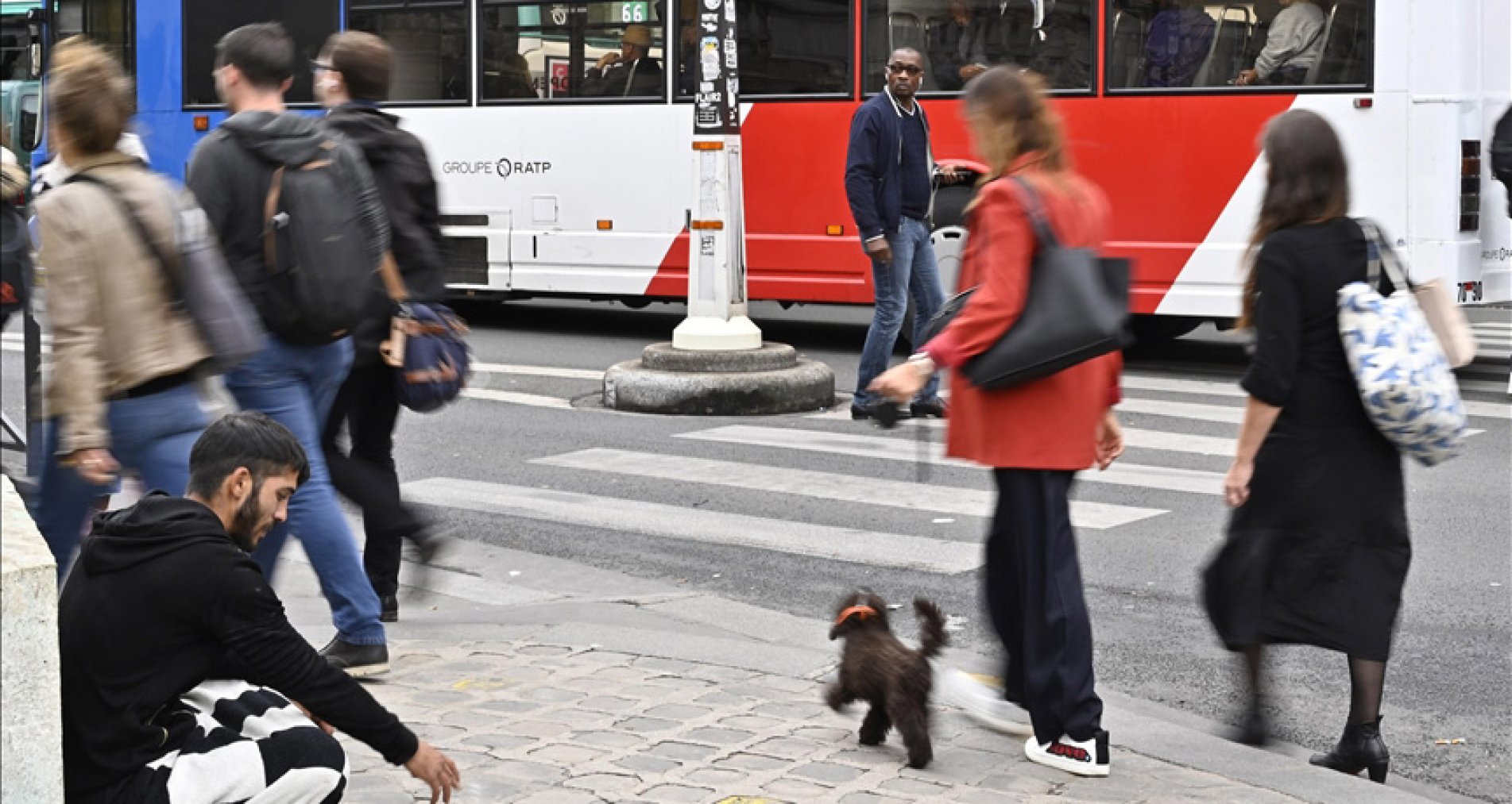 Fransa'da yoksulluk giderek artırıyor